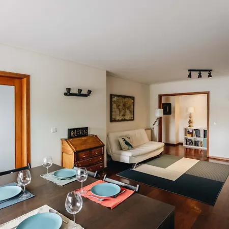 Апартаменты Douro Riverfront 2br With Private Terrace & Garage *