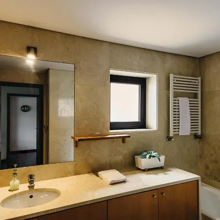 Douro Riverfront 2br With Private Terrace & Garage *