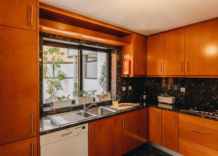 Douro Riverfront 2br With Private Terrace & Garage アパート *