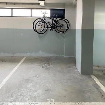 Apartamento Riverfront Haven Family's Choice With Free Garage *